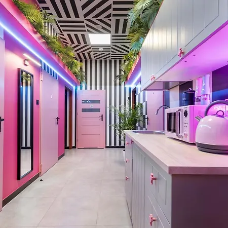 Vice City Hostel-2