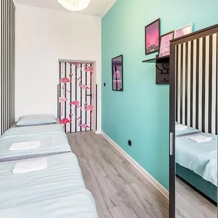 Vice City Hostel-3